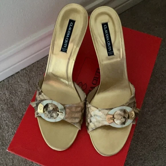 Claudia Ciuti | Shoes | Claudia Ciuti Heels | Poshmark display picture 1